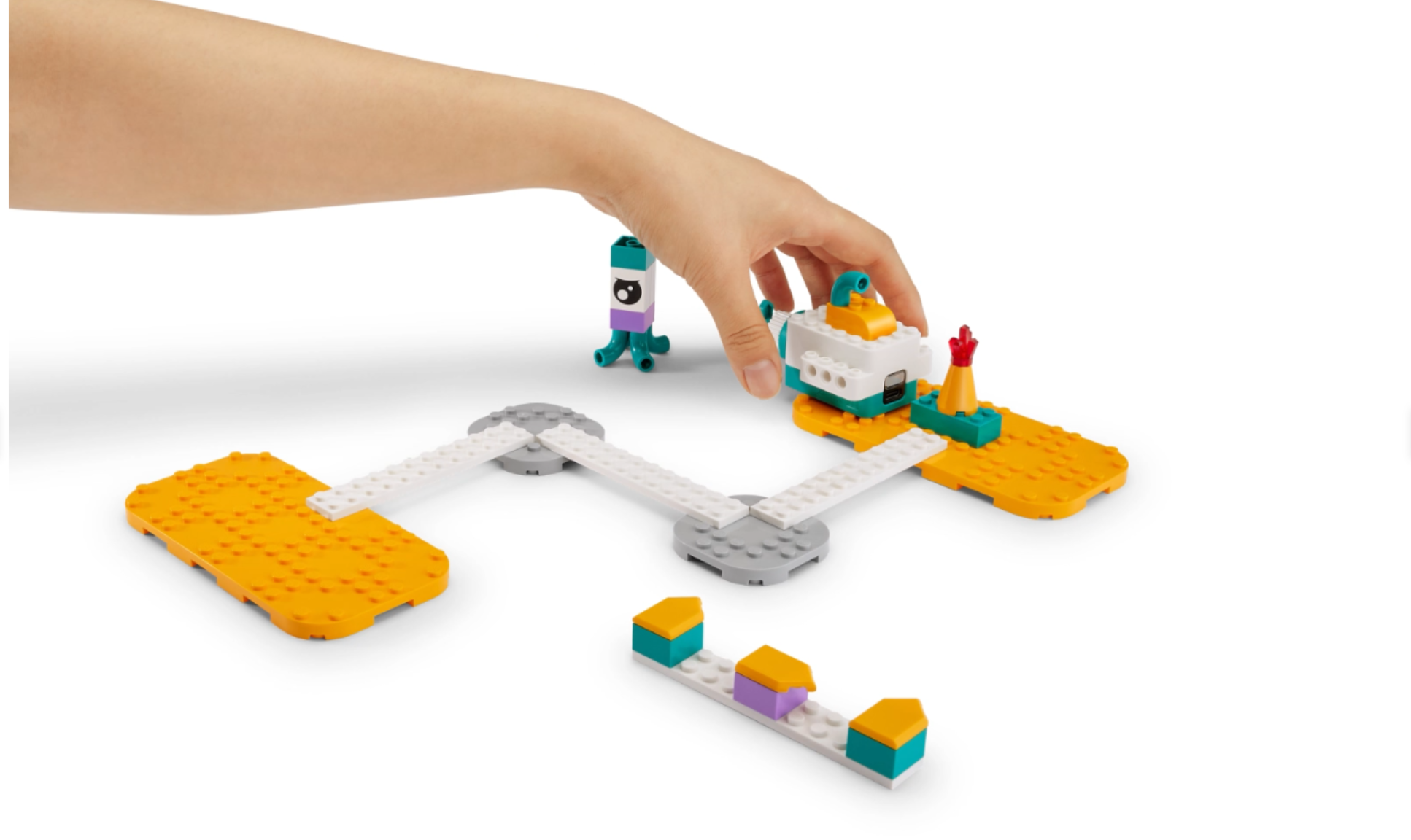 Year 1-3 Image 3 Teacher presenting a K–2 Coding Canvas lesson using projector in classroom